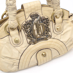 Guess Handtasche Y2K Beige Gold Damen Kunstleder – Nahaufnahme-1