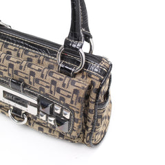 Guess Handtasche Y2K Braun Schwarz Damen Baumwolle Kunstleder – Nahaufnahme-3