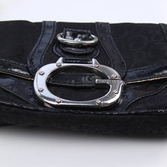 Guess Handtasche Y2K Schwarz Gold Damen Kunstleder – Nahaufnahme-2