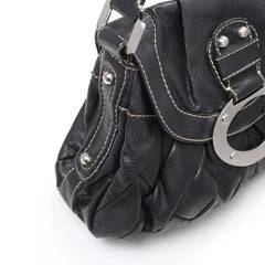 Guess Handtasche Y2K Schwarz Silber Damen Kunstleder – Nahaufnahme-2