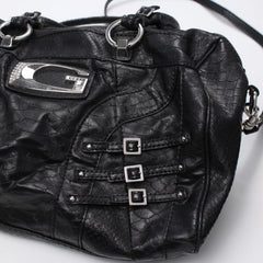 Guess Handtasche Y2K Schwarz Silber Damen Kunstleder – Nahaufnahme-2
