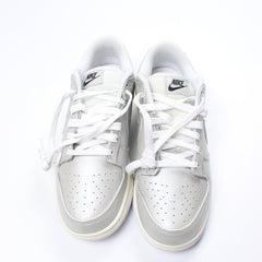 Nike Dunk Low SE Metallic Silver