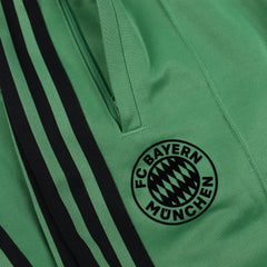 Adidas Bayern München Jogger in Grün Schwarz Größe S