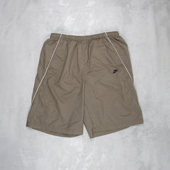 Nike kurze Hose Vintage - Farbe: Olive - Größe: L - VintageR2