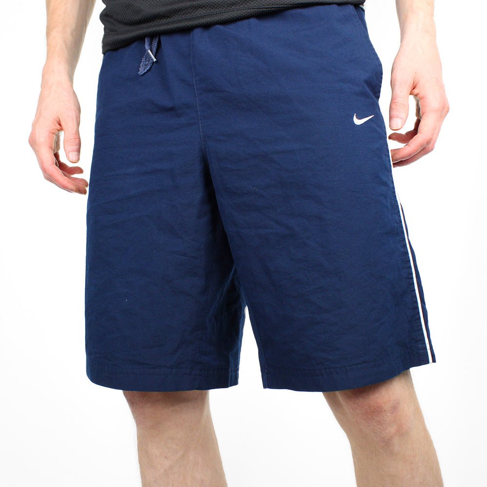 Nike Shorts Solo Swoosh - Farbe: Navy - Größe: M - VintageR2