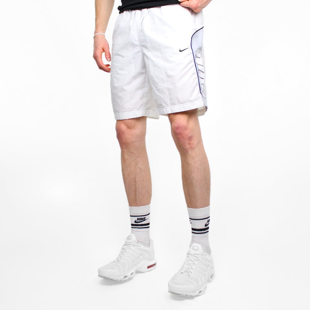 Nike Vintage Shorts - Farbe: White - Größe: M - VintageR2