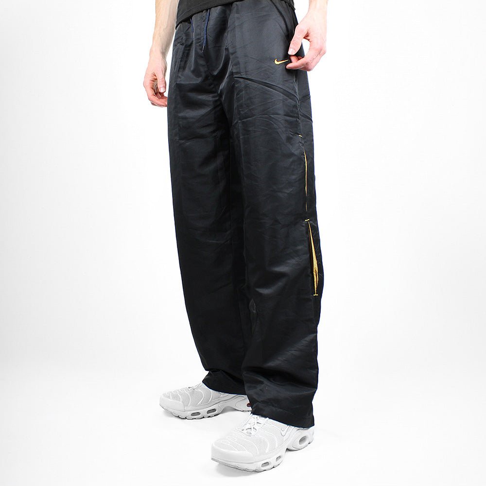 Nike Vintage Trackpants - Farbe: Black - Größe: L - VintageR2