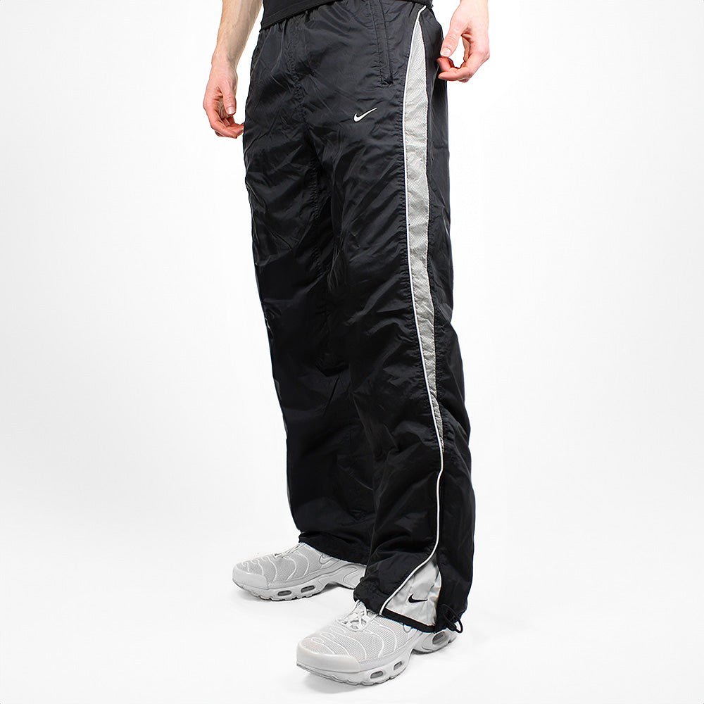 Nike Vintage Trackpants - Farbe: Black - Größe: M - VintageR2